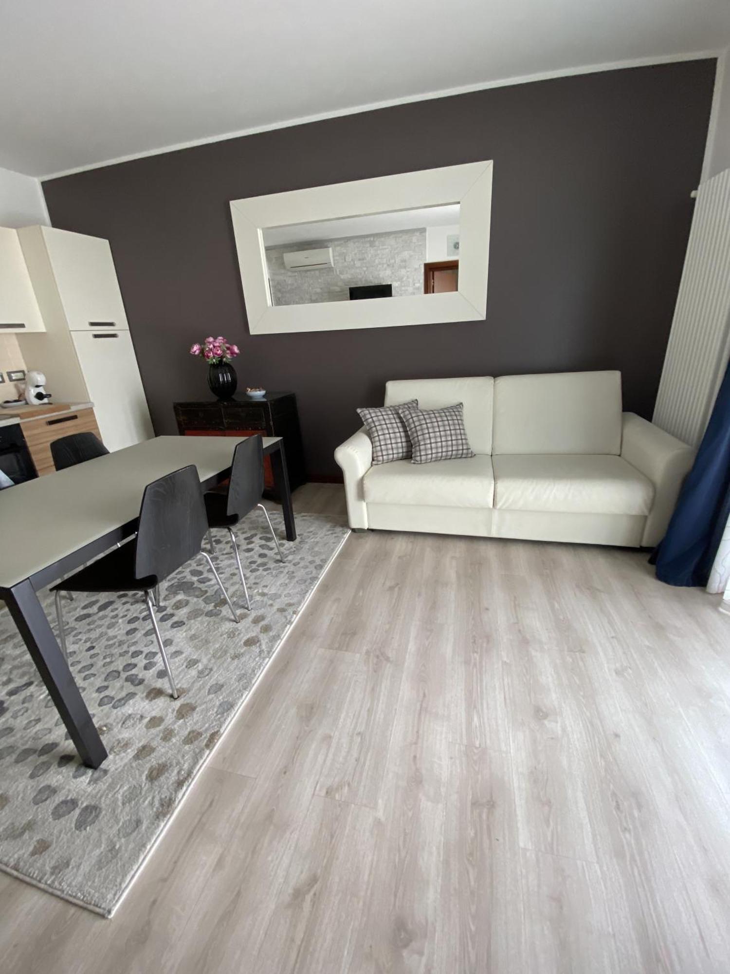 Meridien House Casalserugo Eksteriør billede