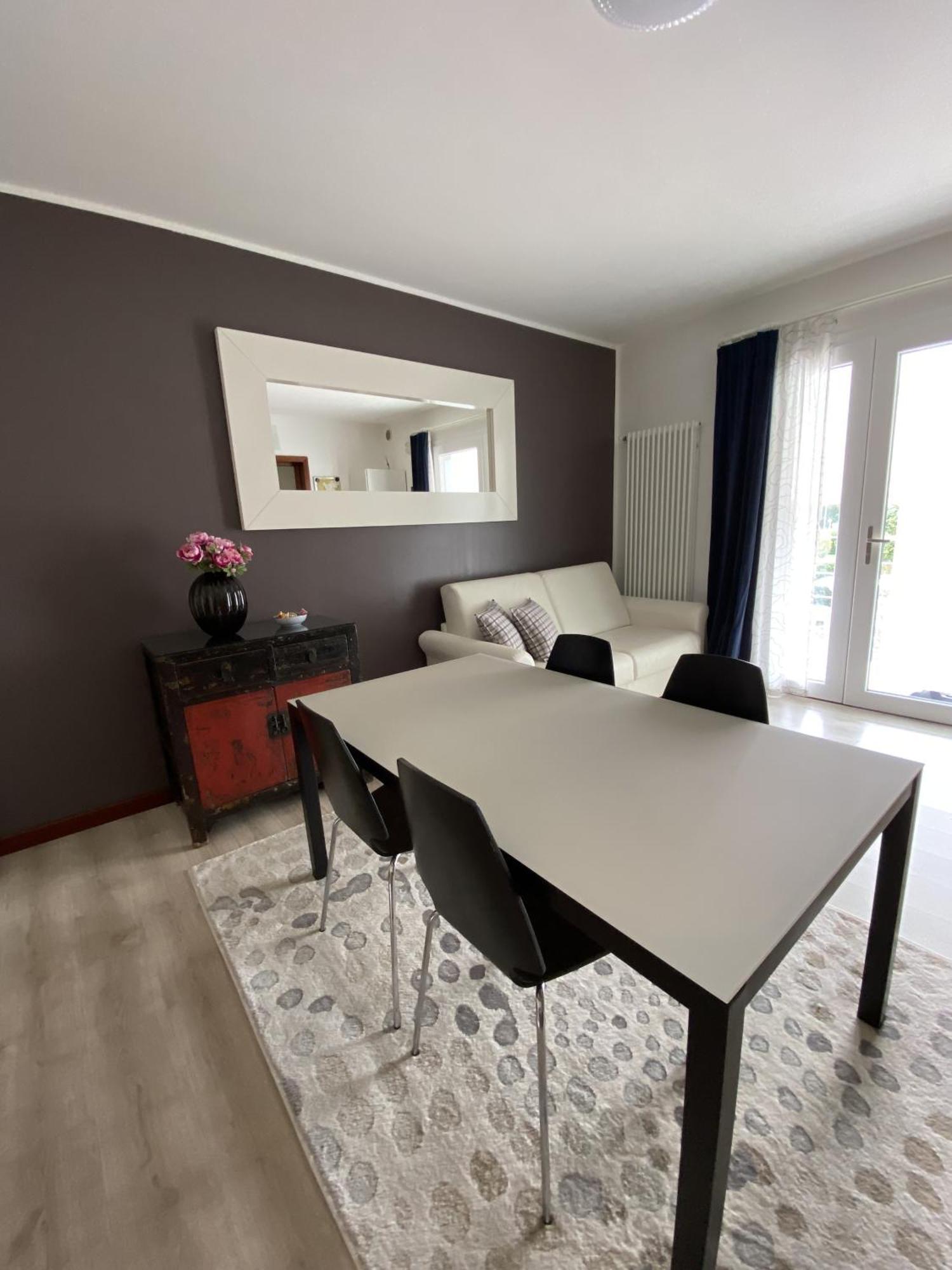 Meridien House Casalserugo Eksteriør billede