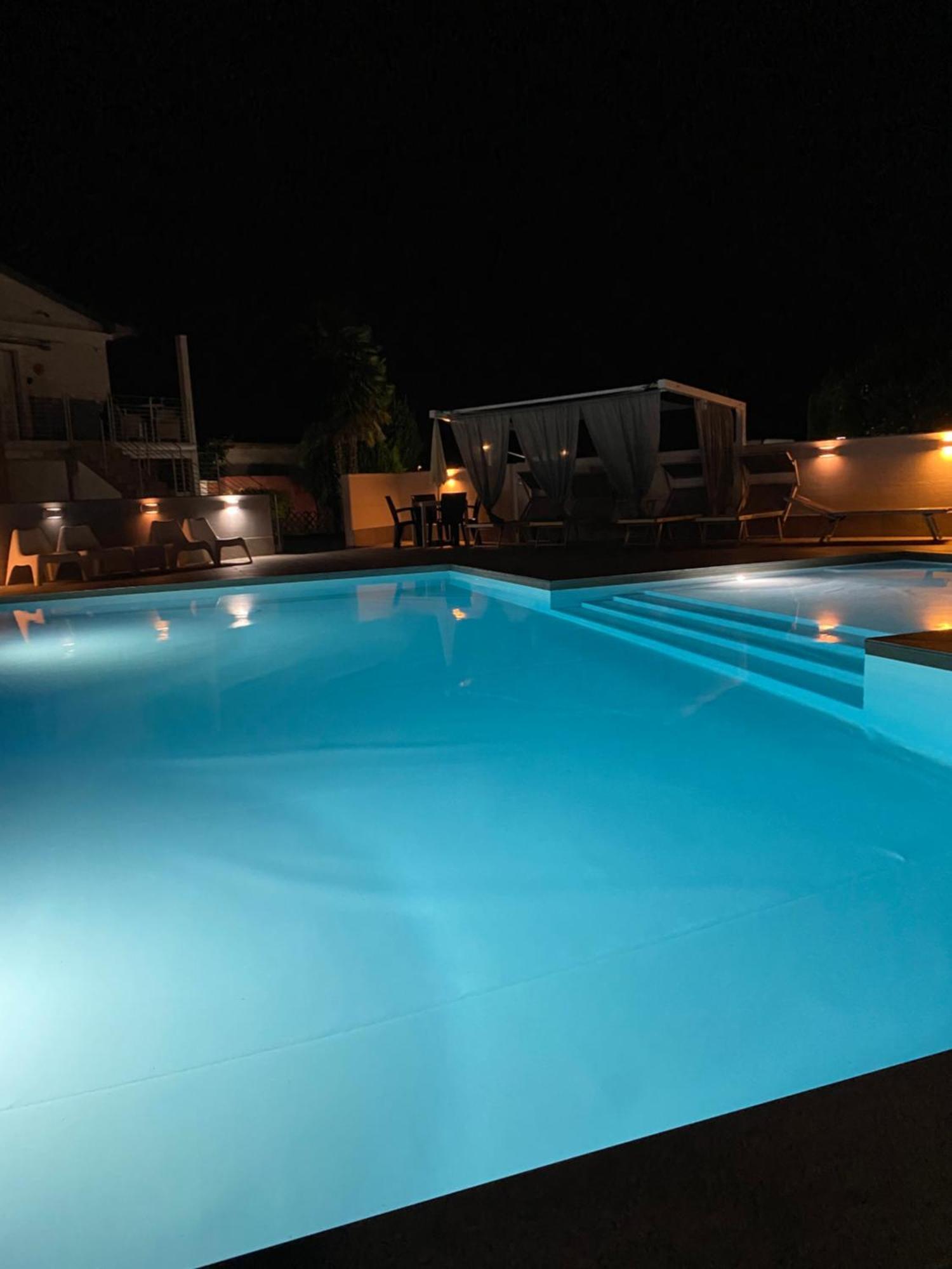 Meridien House Casalserugo Eksteriør billede
